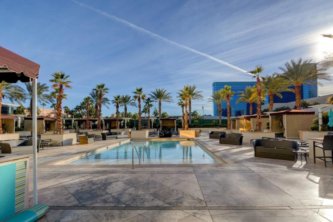 Mgm Signature-22-703 Strip View Jacuzzi Studio Лас Вегас Екстериор снимка